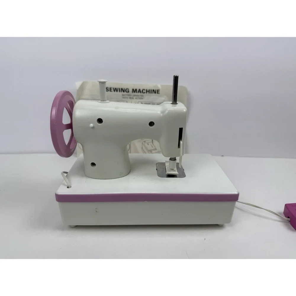 Vintage Sew-N-Play Toy Sewing Machine Model 456 - 1990s Battery Operated